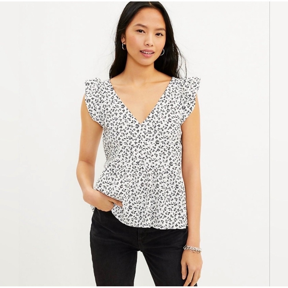LOFT Womens Small White Black Floral Ruffle Cap Sleeve V-Neck Peplum Blouse Top